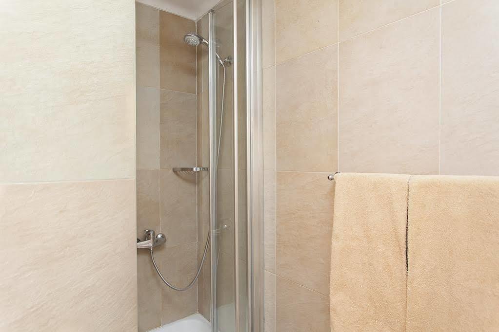 Bairrus Lisbon Apartments - Rossio Luaran gambar